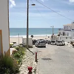 Nyaraló Sea